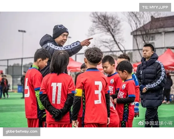 中国足球小将海外集训机会增多 长远发展需完善培养体系
