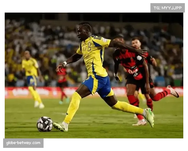 瓦伦西亚德比战失利保级形势严峻 仅领先降级区两分危机四伏